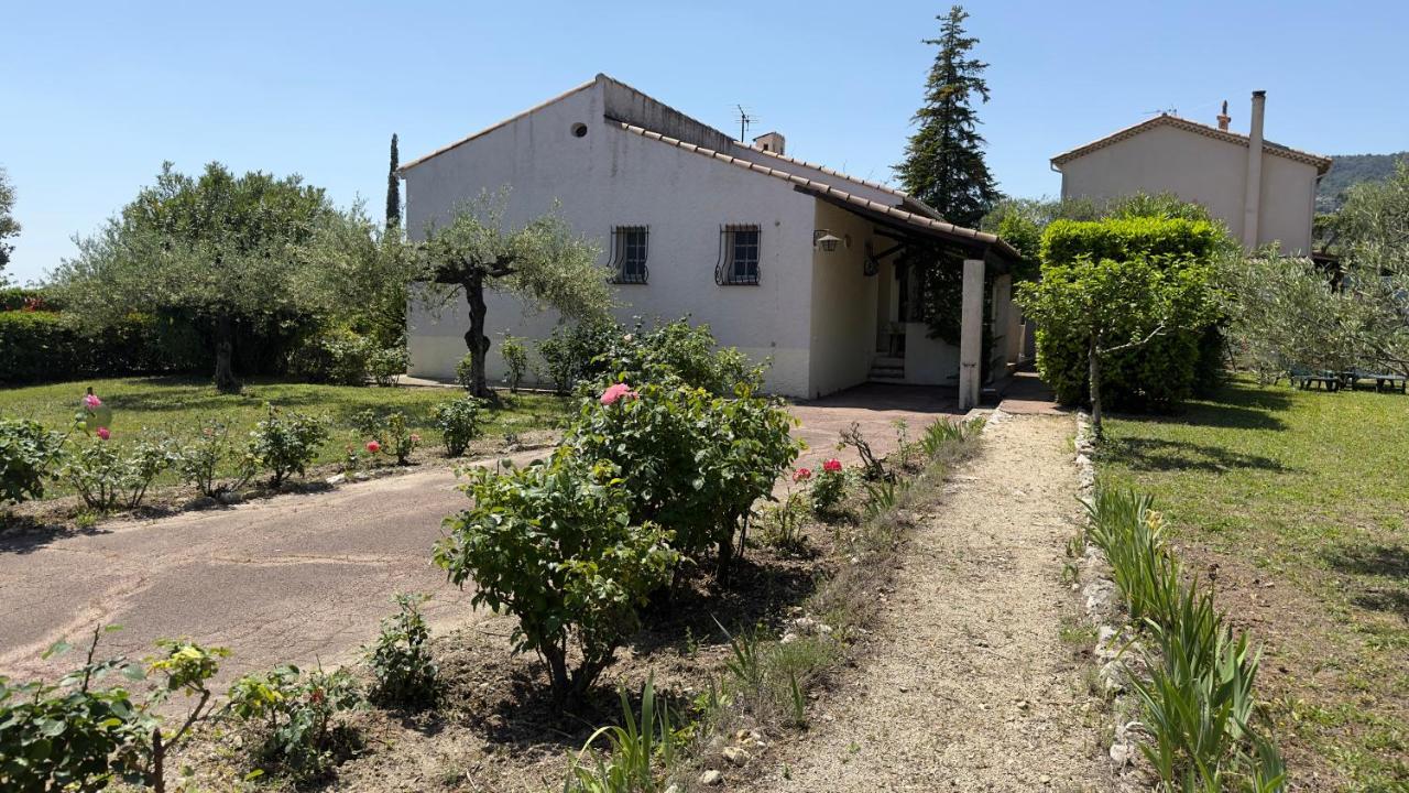 Villa Entiere Au Calme Dans Village Provencal Peymeinade Exterior foto